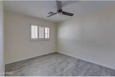 542 E Flynn Lane, Phoenix, AZ 85012 - Photo 22
