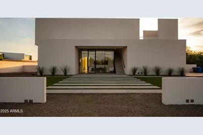 10310 N 37th Street, Phoenix, AZ 85028 - Photo 2