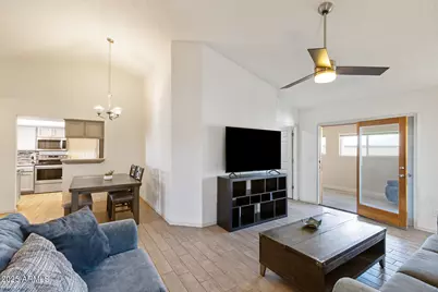 905 E Bluefield Avenue, Phoenix, AZ 85022 - Photo 2