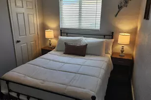 299 S Oregon St, Chandler, AZ 85225 - Photo 24