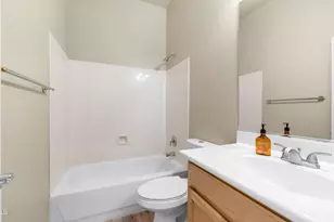 3131 E Legacy Dr, Phoenix, AZ 85042 - Photo 18