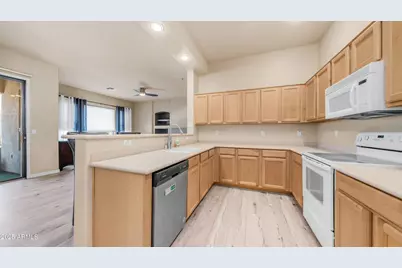 3131 E Legacy Drive #2055, Phoenix, AZ 85042 - Photo 10