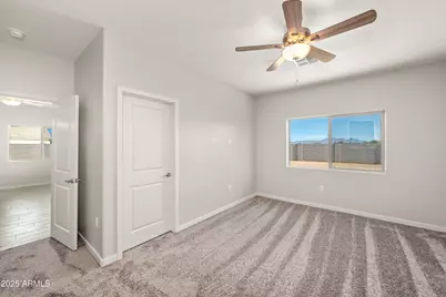 8467 W Magnum Drive, Arizona City, AZ 85123 - Photo 18