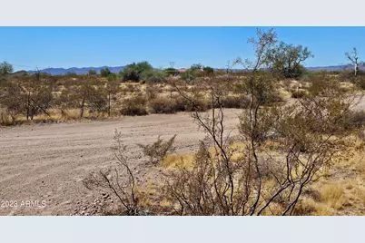 32925 W Restin Road #36, Wittmann, AZ 85361 - Photo 4