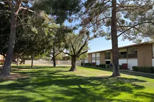 6125 E Indian School Rd, Scottsdale, AZ 85251 - Photo 18