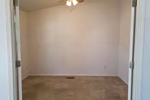 2233 E Behrend Dr, Phoenix, AZ 85024 - Photo 10