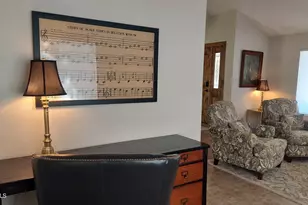 459 E Marigold Ln, Tempe, AZ 85288 - Photo 6