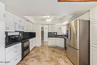 4320 W Banff Lane, Glendale, AZ 85306 - Photo 20