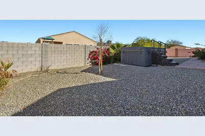 12432 W Madero Drive, Arizona City, AZ 85123 - Photo 32