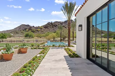 7501 N Eucalyptus Drive, Paradise Valley, AZ 85253 - Photo 12