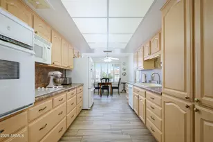 15430 N Bowling Green Dr, Sun City, AZ 85351 - Photo 4