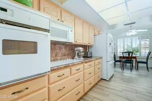 15430 N Bowling Green Dr, Sun City, AZ 85351 - Photo 14