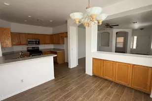 12505 W Adams St, Avondale, AZ 85323 - Photo 6