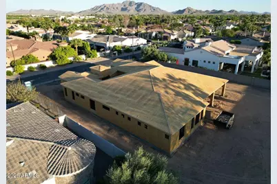 5620 S Gemstone Drive, Chandler, AZ 85249 - Photo 2