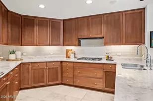 2402 E Esplanade Ln, Phoenix, AZ 85016 - Photo 20
