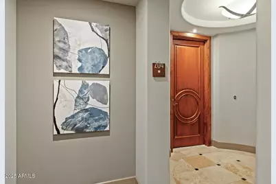 2402 E Esplanade Lane #204, Phoenix, AZ 85016 - Photo 10