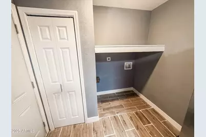 7903 N 61st Avenue, Glendale, AZ 85301 - Photo 10