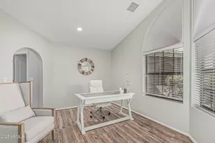 1207 E Clearview Dr, Casa Grande, AZ 85122 - Photo 6