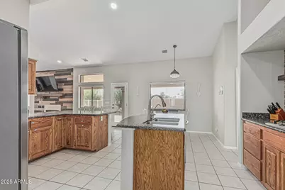 1207 E Clearview Drive, Casa Grande, AZ 85122 - Photo 12