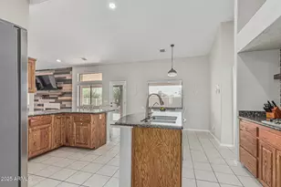 1207 E Clearview Dr, Casa Grande, AZ 85122 - Photo 12