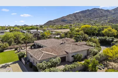 5615 N Invergordon Road, Paradise Valley, AZ 85253 - Photo 10