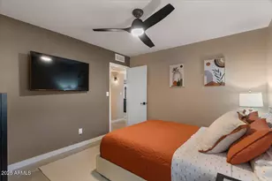 8498 E Chaparral Rd, Scottsdale, AZ 85250 - Photo 26