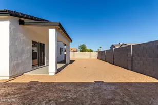 8679 W Raven Dr, Arizona City, AZ 85123 - Photo 34