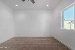 8679 W Raven Dr, Arizona City, AZ 85123 - Photo 22