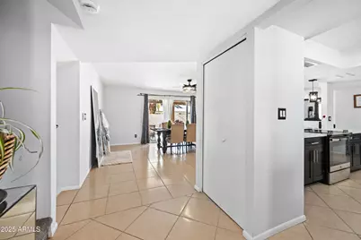 5004 W Kaler Drive, Glendale, AZ 85301 - Photo 10