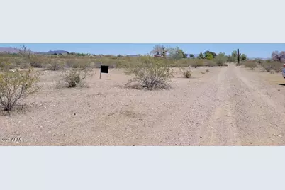 421X1 W Rose Lane #-, Tonopah, AZ 85354 - Photo 6