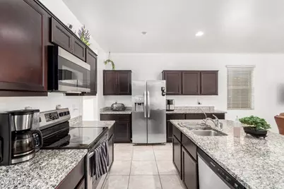 10653 E Sunflower Court, Florence, AZ 85132 - Photo 4