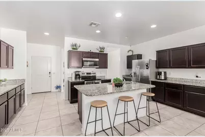 10653 E Sunflower Court, Florence, AZ 85132 - Photo 2