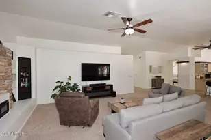 17730 E Brooks Farm Rd, Gilbert, AZ 85298 - Photo 8