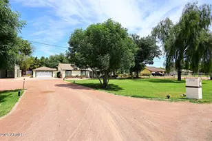 17730 E Brooks Farm Rd, Gilbert, AZ 85298 - Photo 66