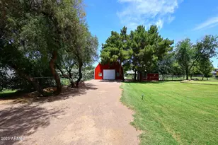 17730 E Brooks Farm Rd, Gilbert, AZ 85298 - Photo 56