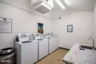 8055 E Thomas Rd, Scottsdale, AZ 85251 - Photo 18