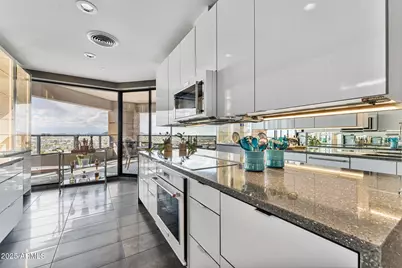 1040 E Osborn Road #1103, Phoenix, AZ 85014 - Photo 16