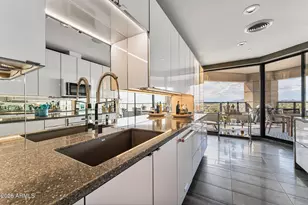 1040 E Osborn Rd, Phoenix, AZ 85014 - Photo 18