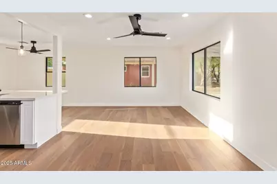 9042 N 3rd Avenue, Phoenix, AZ 85021 - Photo 24