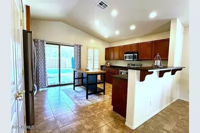 12845 W Milton Drive, Peoria, AZ 85383 - Photo 4