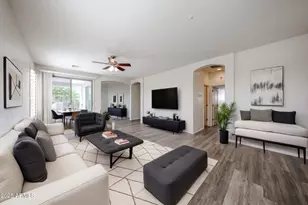 12679 W Lowden Rd, Peoria, AZ 85383 - Photo 2