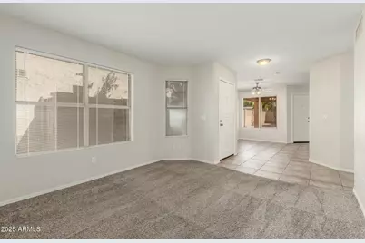 21621 N 48th Place, Phoenix, AZ 85054 - Photo 10