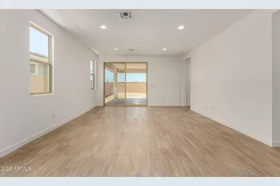 18204 W Hess Street, Goodyear, AZ 85338 - Photo 10