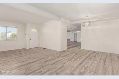 2819 W Louise Drive, Phoenix, AZ 85027 - Photo 12