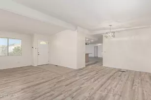 2819 W Louise Dr, Phoenix, AZ 85027 - Photo 12