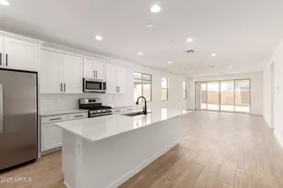 18195 W Hess Street, Goodyear, AZ 85338 - Photo 4