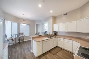 16420 N Thompson Peak Pkwy, Scottsdale, AZ 85260 - Photo 10