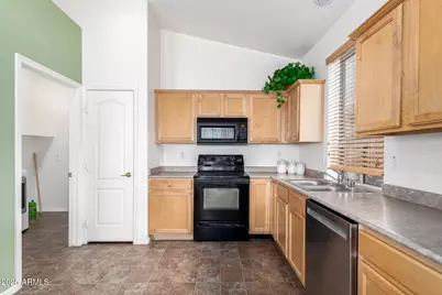 18131 W Addie Lane, Surprise, AZ 85374 - Photo 14