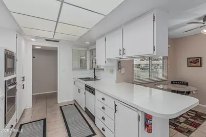 9606 W Long Hills Drive, Sun City, AZ 85351 - Photo 6