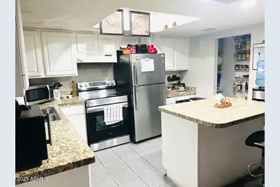 2377 W Hazelwood Street, Phoenix, AZ 85015 - Photo 2